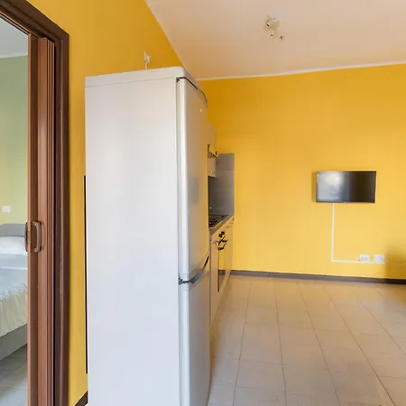 Guesthost - Piccola Bicocca Comfy Flat Διαμέρισμα *